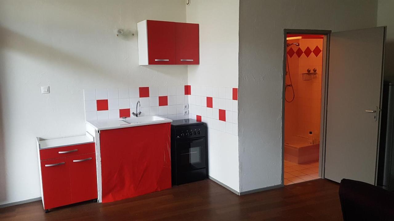 Passins Grand Studio Et Jolies Chambres A Louer מראה חיצוני תמונה
